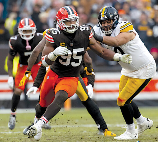 Pass rusher Myles Garrett traded from Browns to LA Rams